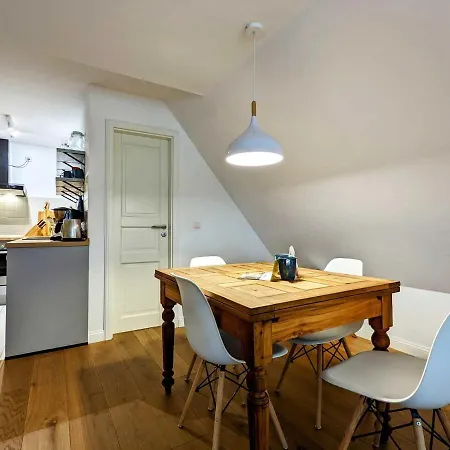 Luette-Deern Apartman *